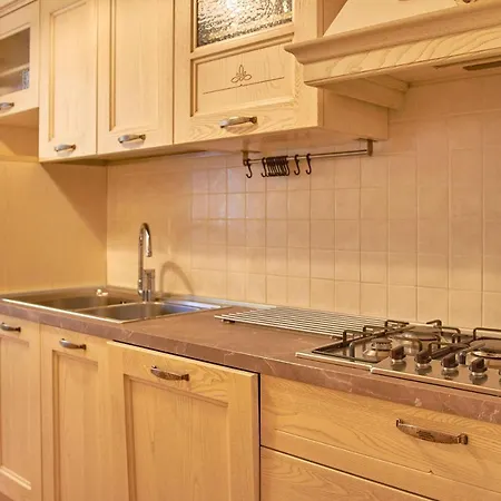 Apartamento Apartmentsgarda - Residenza Dei Navigatori