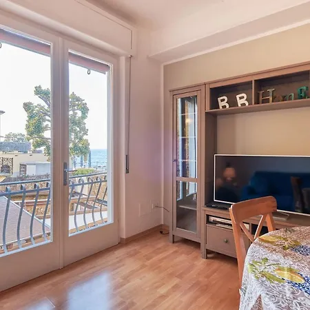Apartmentsgarda - Residenza Dei Navigatori Lägenhet *