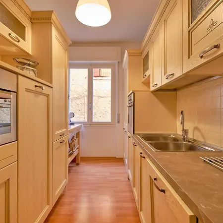 Apartamento Apartmentsgarda - Residenza Dei Navigatori